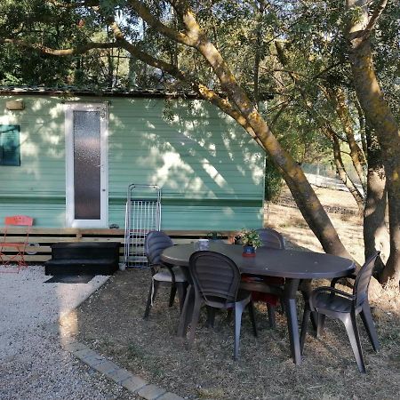 Bungalow Chez Gilly Boisset-et-Gaujac Extérieur photo