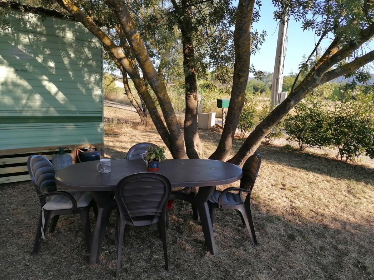 Bungalow Chez Gilly Boisset-et-Gaujac Extérieur photo